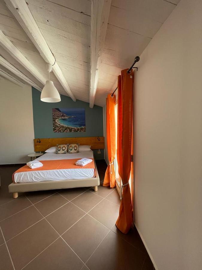 Sweet Life Aparthotel Palermo Exteriör bild