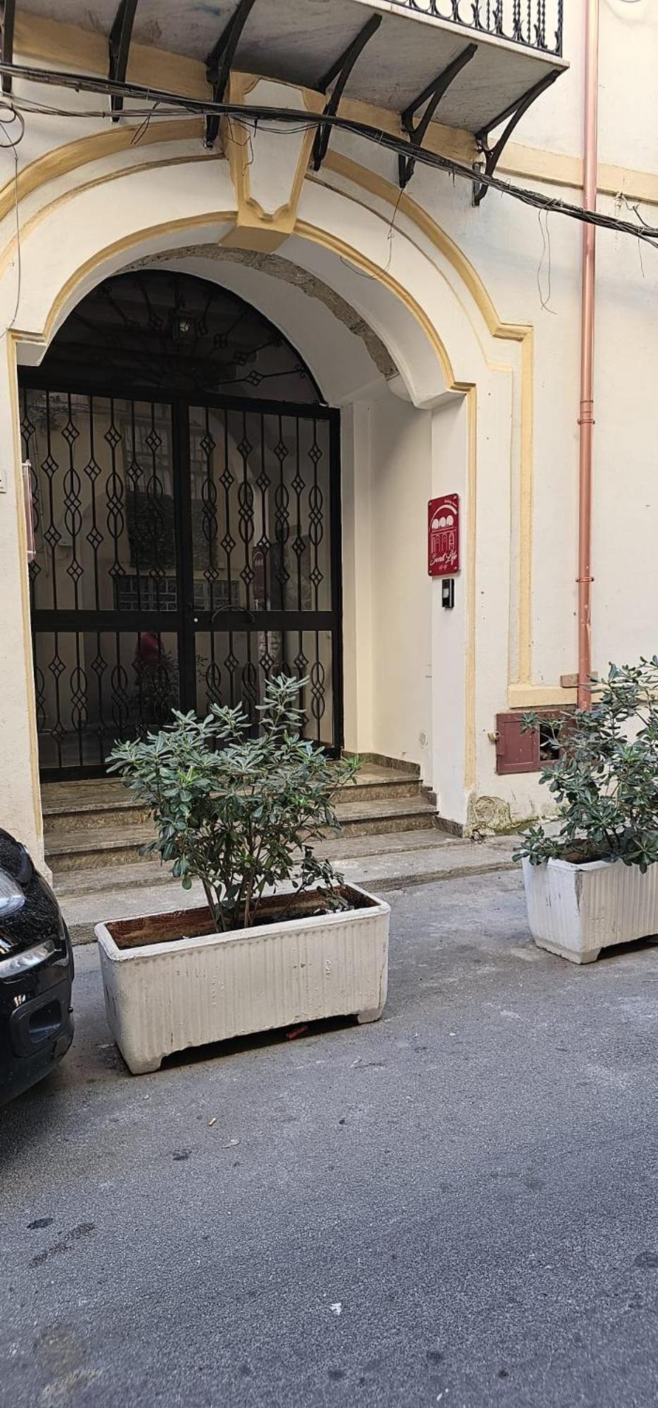 Sweet Life Aparthotel Palermo Exteriör bild